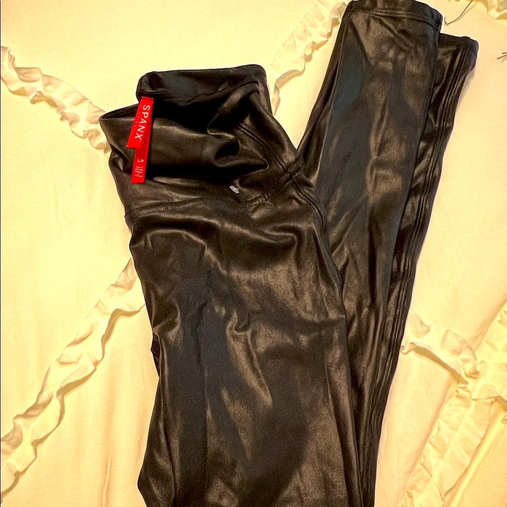 Never worn. Spanx leather leggings